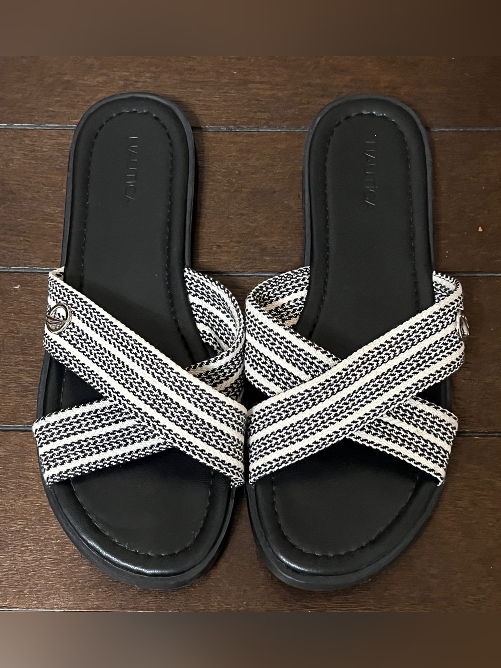 Nautica Black Slides with Black and White Striped Crisscross Straps